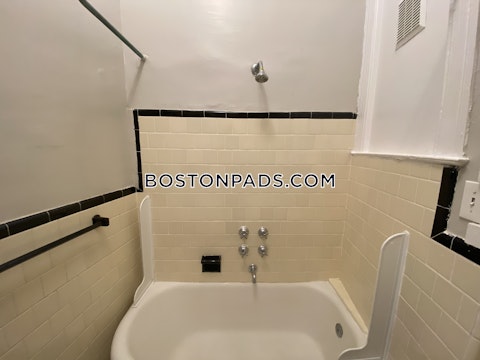 Sewall Ave. Brookline photo 29