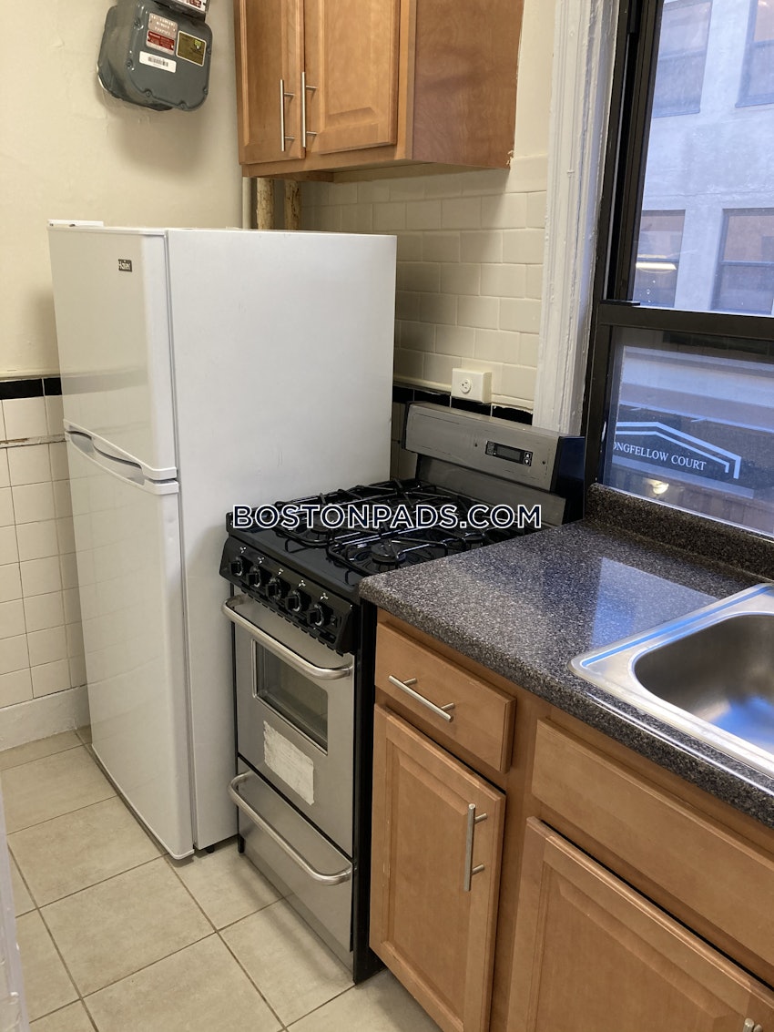 CAMBRIDGE - HARVARD SQUARE - 1 Bed, 1 Bath - Image 1