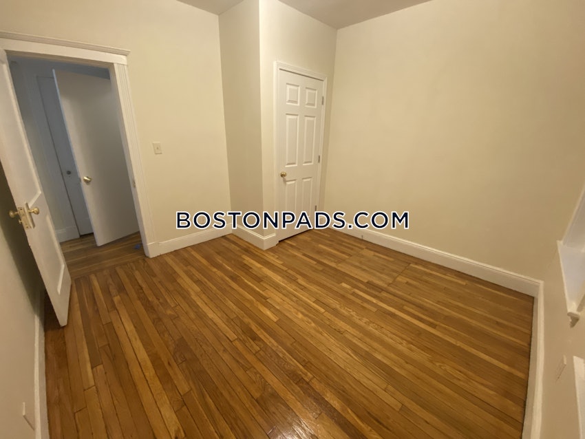 BOSTON - BRIGHTON- WASHINGTON ST./ ALLSTON ST. - 2 Beds, 1 Bath - Image 4