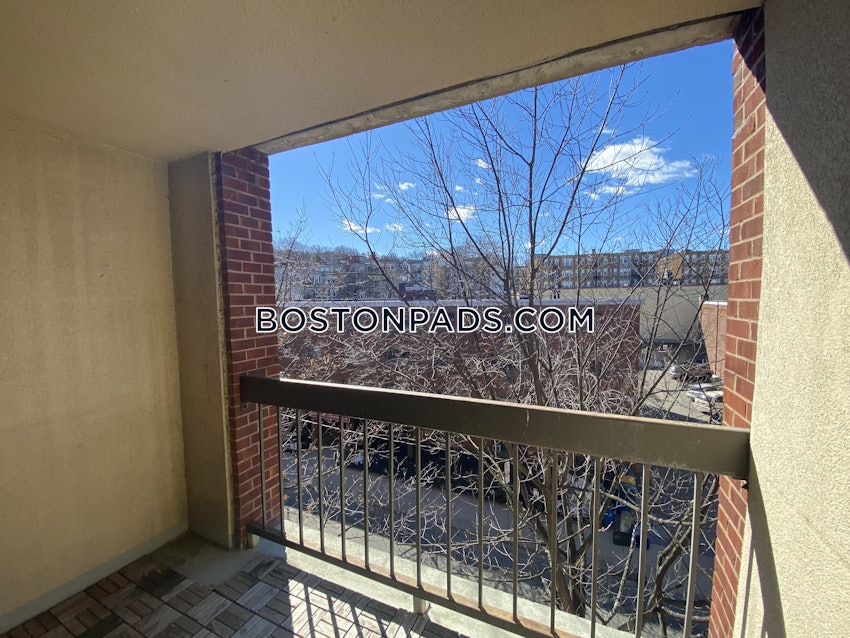 BOSTON - ALLSTON - 2 Beds, 2 Baths - Image 9