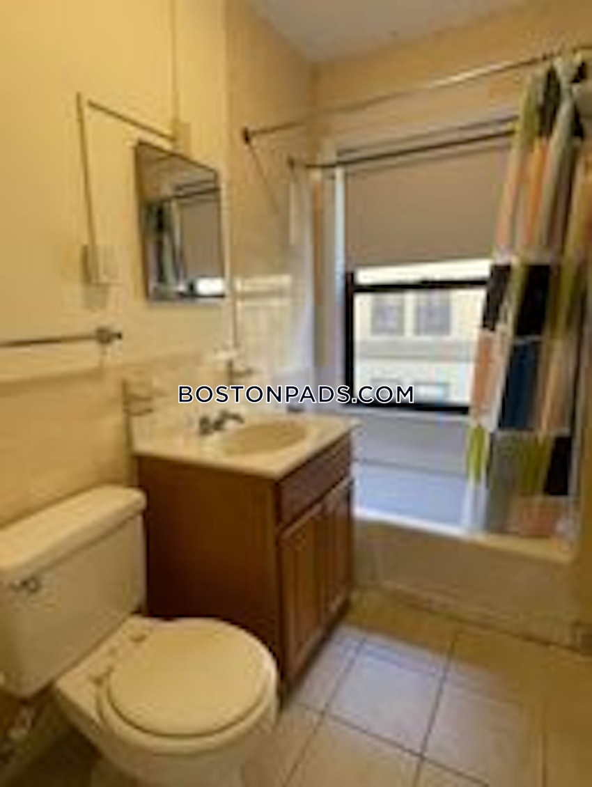 CAMBRIDGE - HARVARD SQUARE - 1 Bed, 1 Bath - Image 5