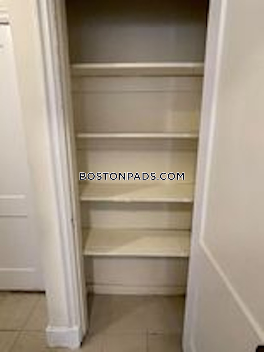 CAMBRIDGE - HARVARD SQUARE - 1 Bed, 1 Bath - Image 7