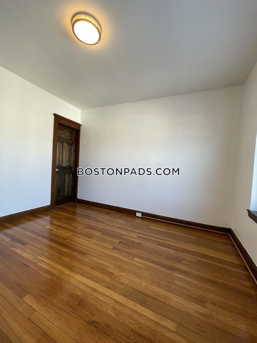 MELROSE - 1 Bed, 1 Bath - Image 29