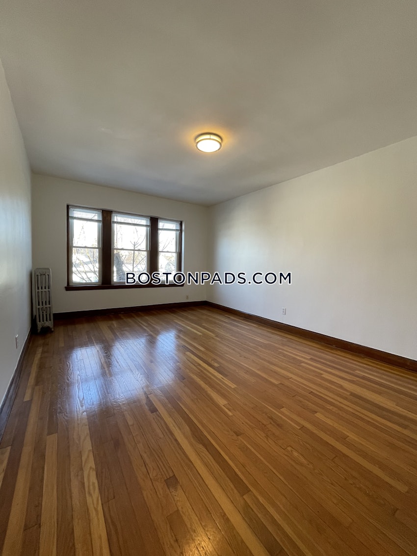 MELROSE - 1 Bed, 1 Bath - Image 15