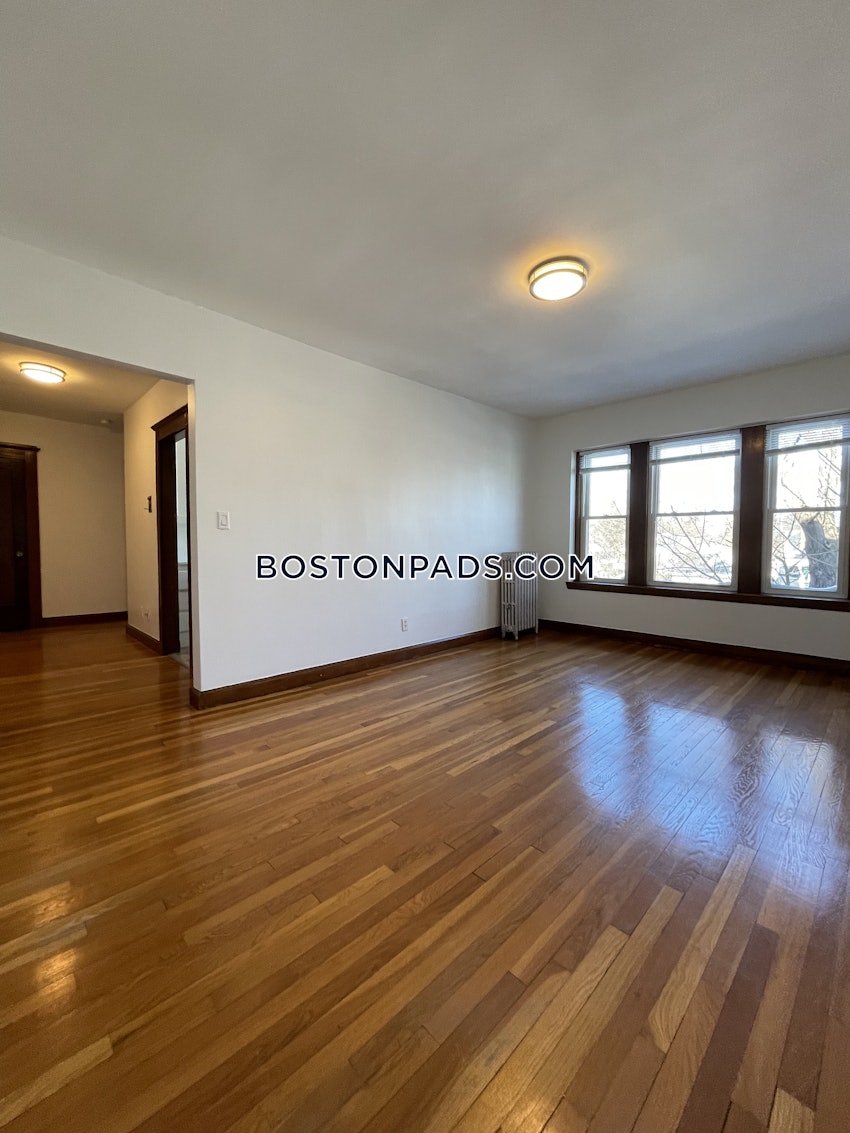 MELROSE - 1 Bed, 1 Bath - Image 8