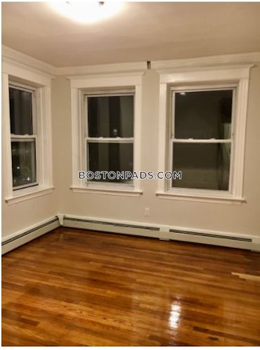 Boston - 4 Beds, 1 Baths