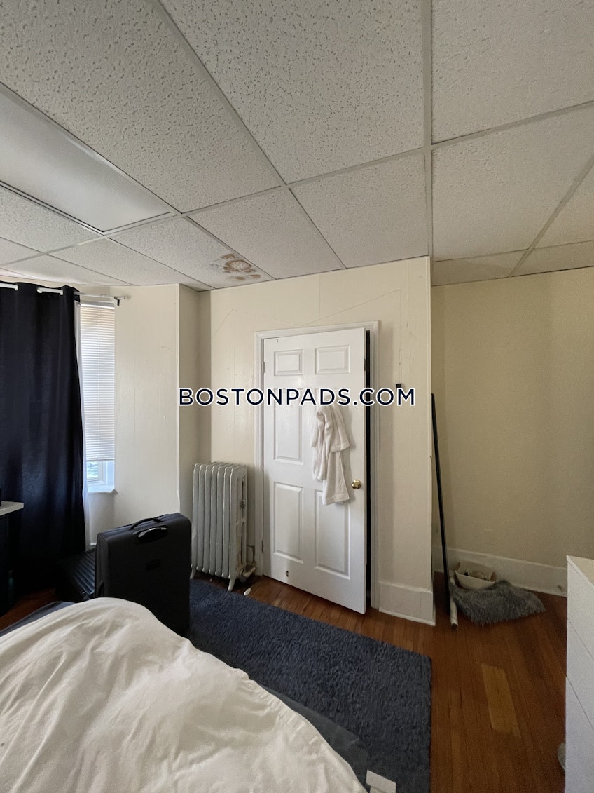 Boston - $4,400+ /month