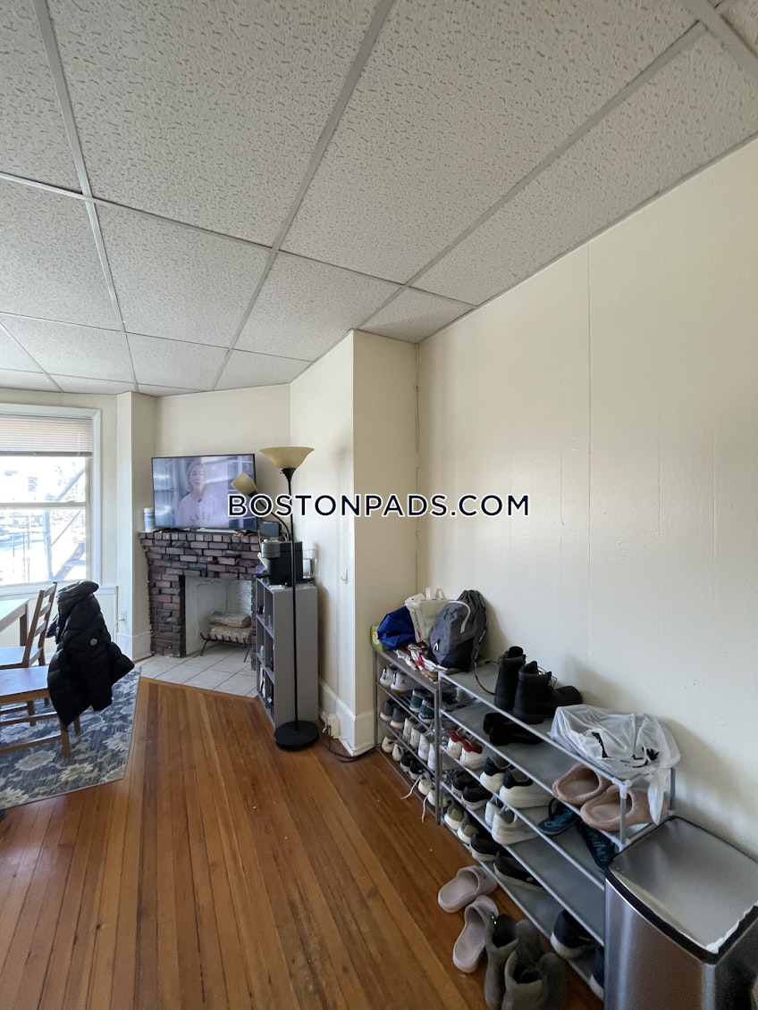 Boston - $4,400+ /month