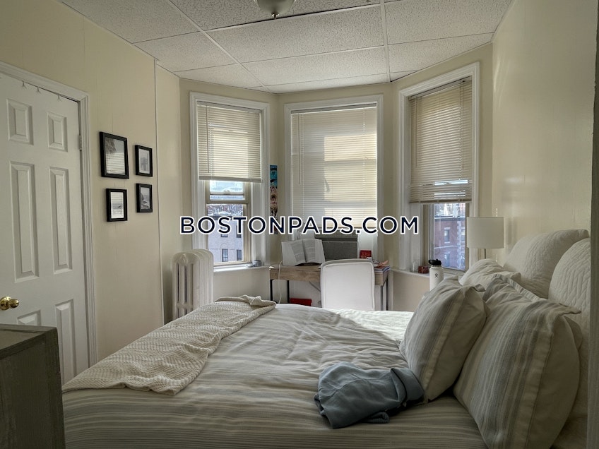 Boston - $4,400+ /month