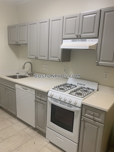 Brookline 2 Bed 1 Bath BROOKLINE- COOLIDGE CORNER $3,500  Coolidge Corner - $3,700 No Fee