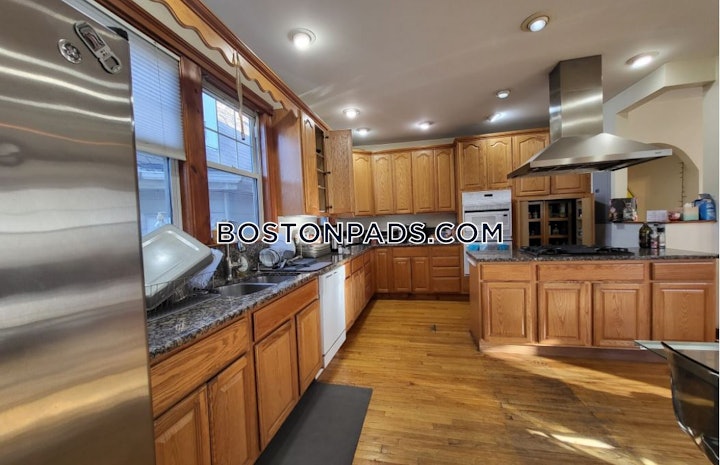 brookline-marvelous-5-beds-3-baths-on-babcock-st-brookline-coolidge-corner-coolidge-corner-7900-546359 