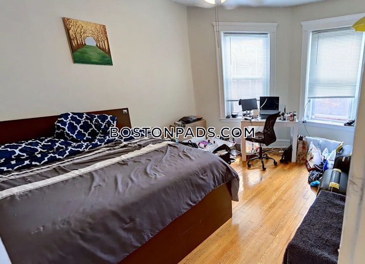 Beacon St., Brookline