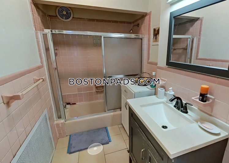 Beacon St., Brookline