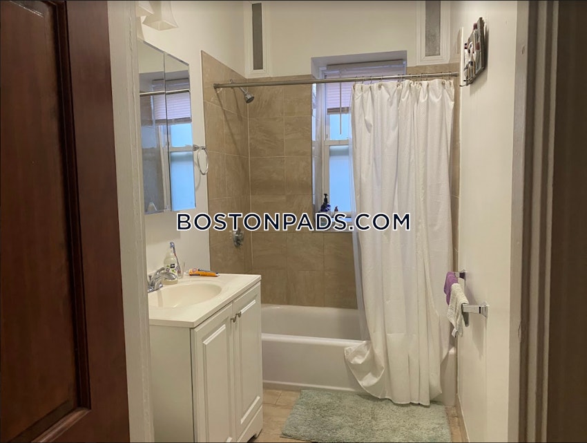 BOSTON - ALLSTON - 3 Beds, 1 Bath - Image 3