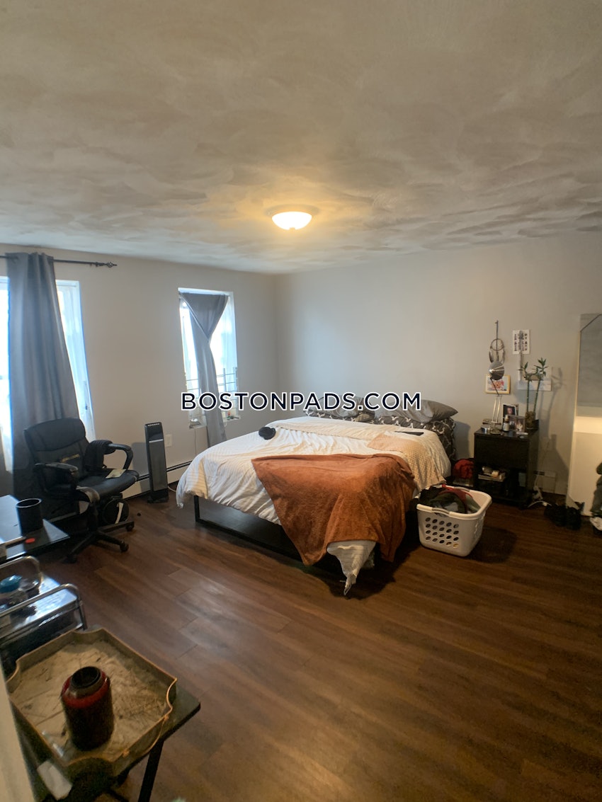 BOSTON - ROXBURY - 4 Beds, 2 Baths - Image 19