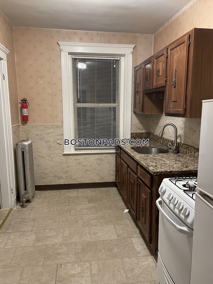 MALDEN - 1 Bed, 1 Bath - Image 8