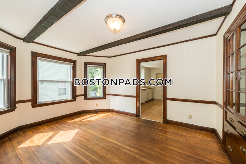 BOSTON - BRIGHTON - OAK SQUARE - 4 Beds, 2 Baths - Image 4