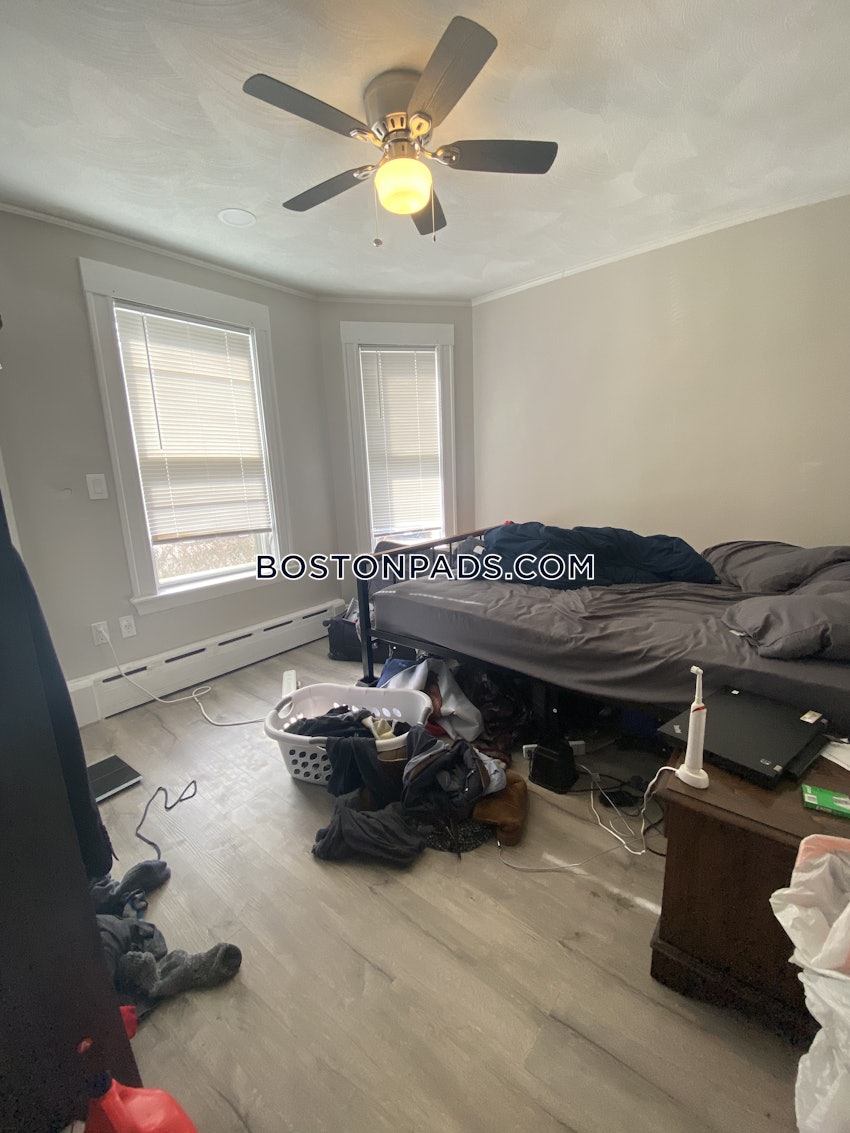 MEDFORD - TUFTS - 4 Beds, 2 Baths - Image 2