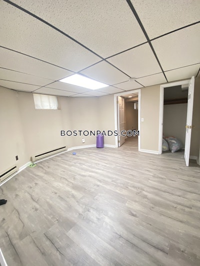 Medford Great 4 Beds 2 Baths on Bowdoin St  Tufts - $4,400