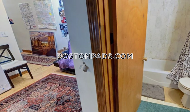 Brook St., Brookline