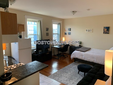 Boston - 0 Beds, 1 Baths