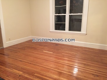 Boston - 4 Beds, 1 Baths