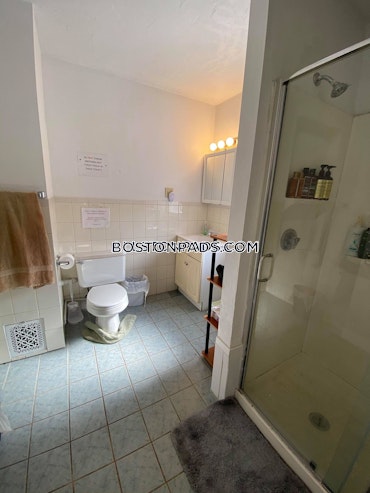 Boston - 4 Beds, 1 Baths