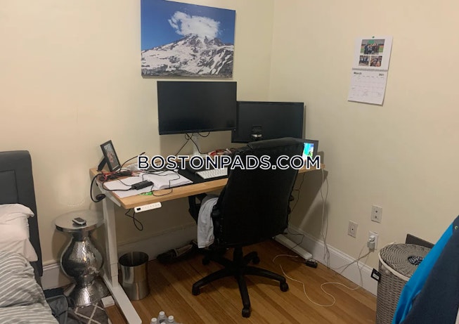Boston - $3,900+ /mo