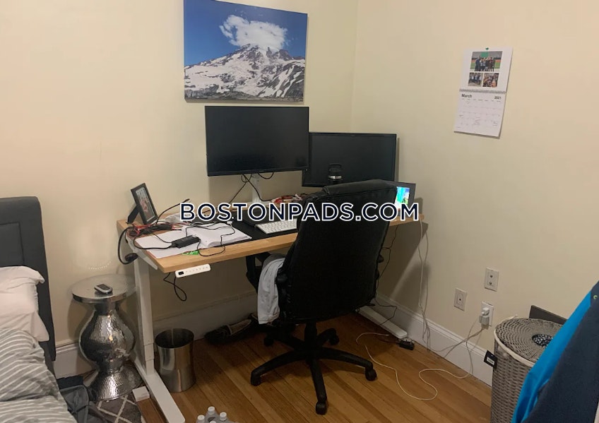 Boston - $3,900+ /month