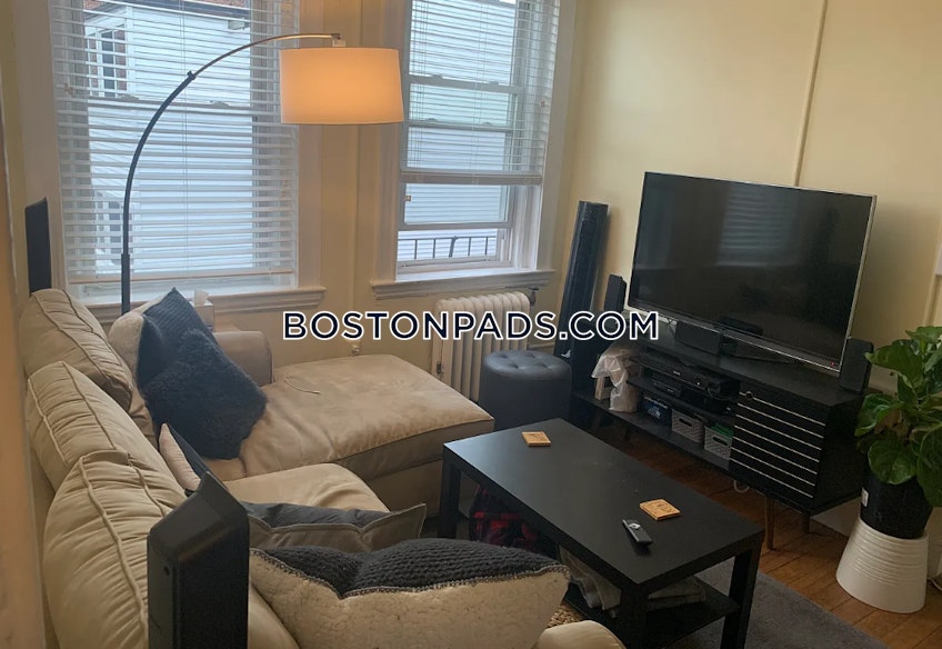 Boston - $3,900+ /month