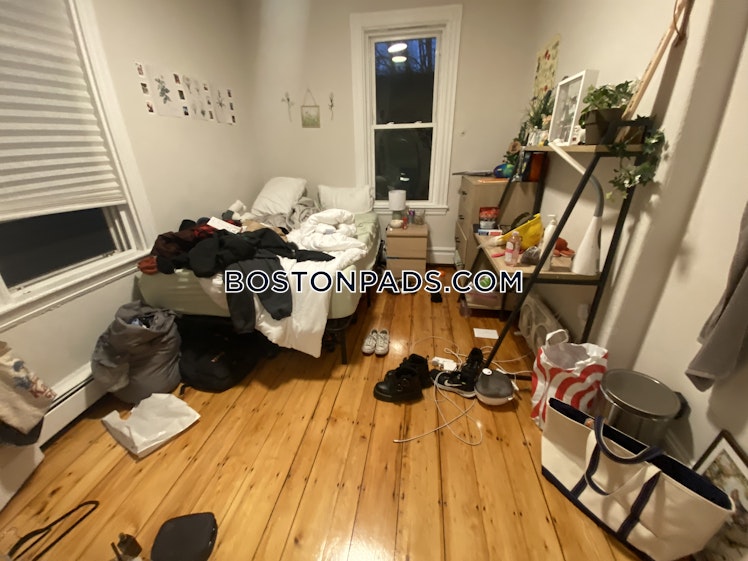 Tremont St., Roxbury Crossing