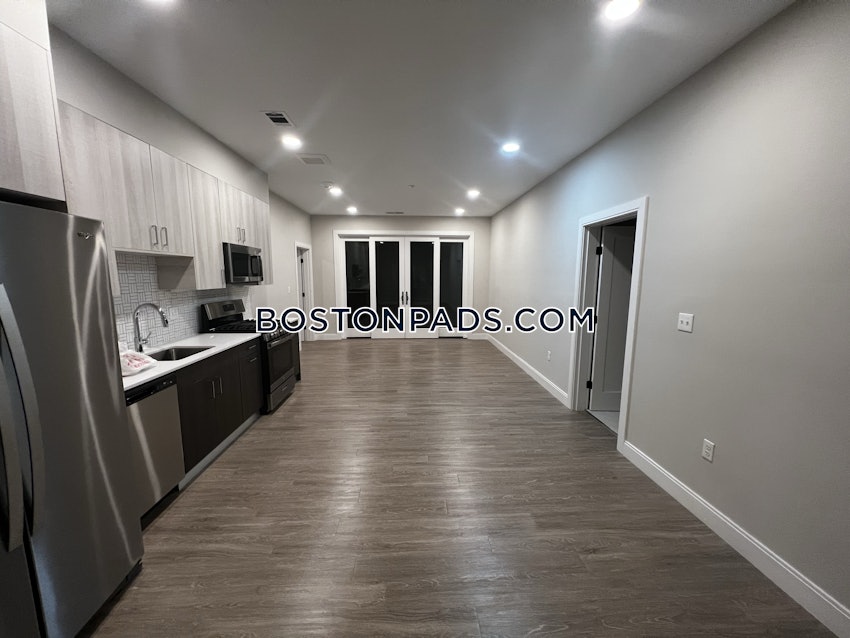 BOSTON - EAST BOSTON - BREMEN ST. PARK/AIRPORT STATION - 3 Beds, 2 Baths - Image 4