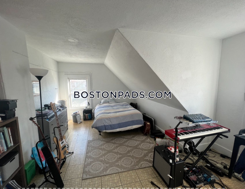BOSTON - ALLSTON - 6 Beds, 2.5 Baths - Image 18