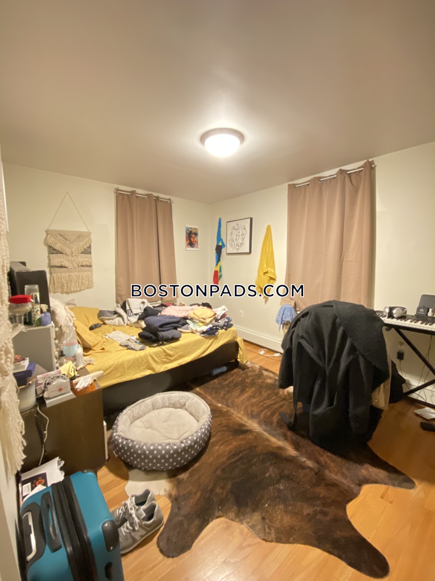 BOSTON - FORT HILL - 4 Beds, 3 Baths - Image 2