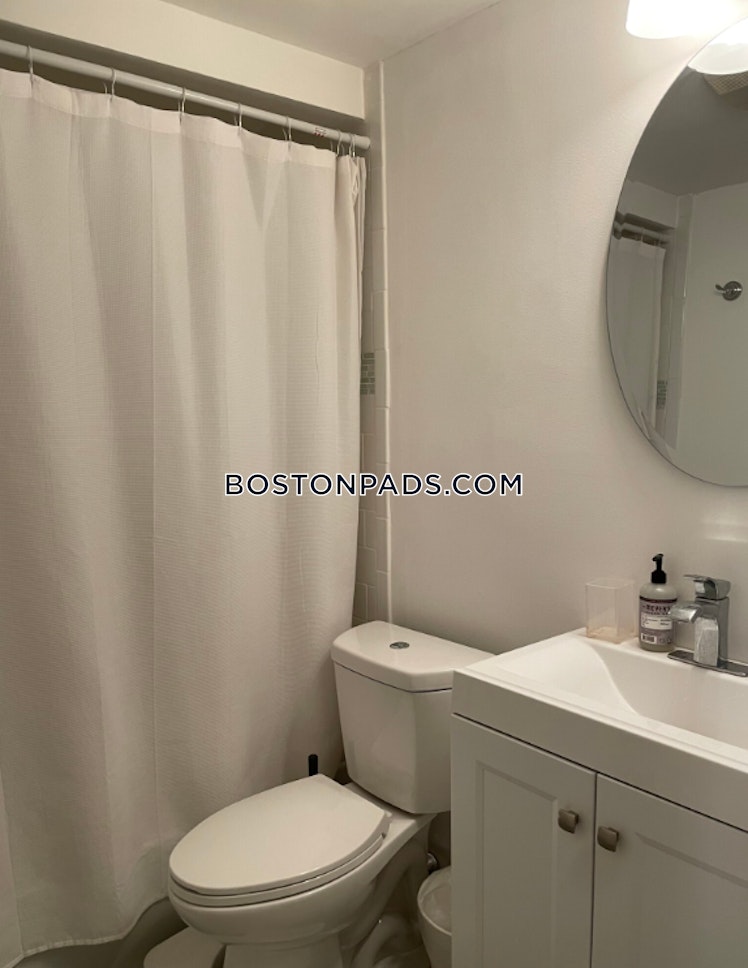 Endicott St., Boston