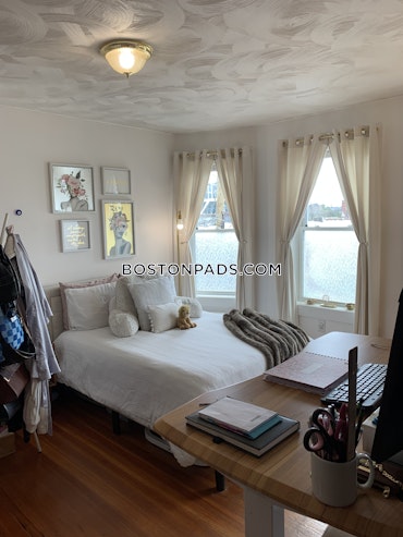 Boston - 3 Beds, 1 Baths