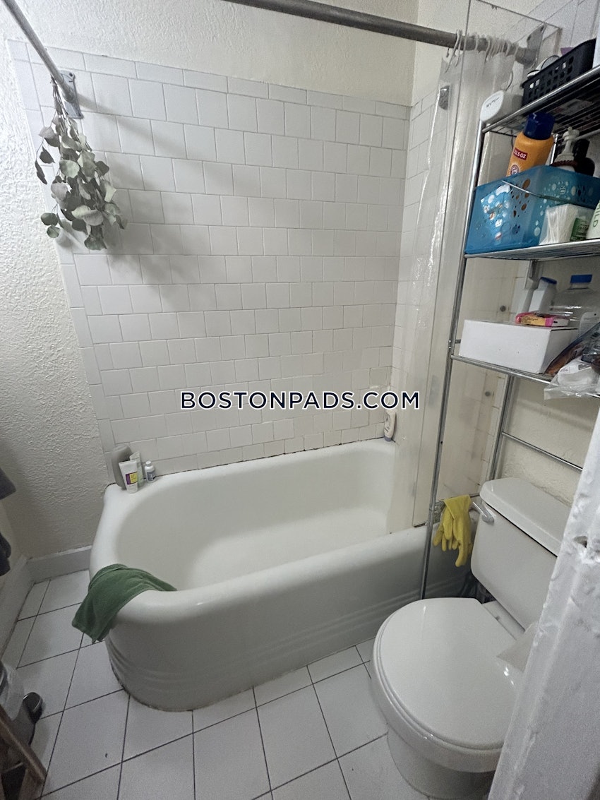 BOSTON - BEACON HILL - 3 Beds, 1 Bath - Image 14