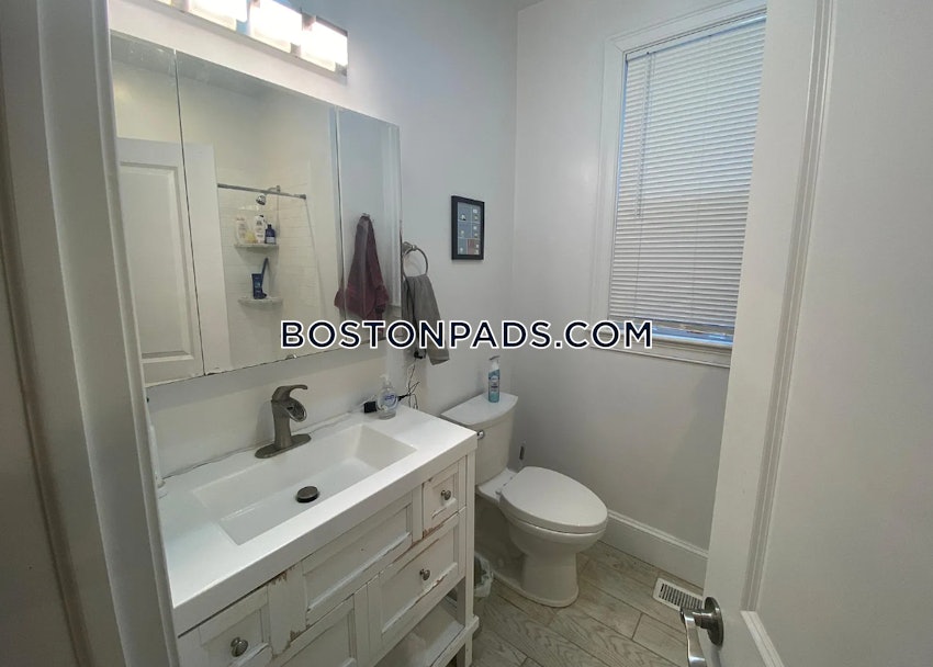 CAMBRIDGE - CENTRAL SQUARE/CAMBRIDGEPORT - 5 Beds, 2 Baths - Image 7