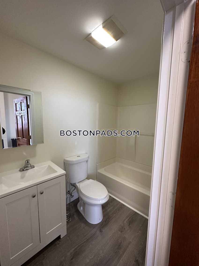 BOSTON - ALLSTON - 3 Beds, 2 Baths - Image 13