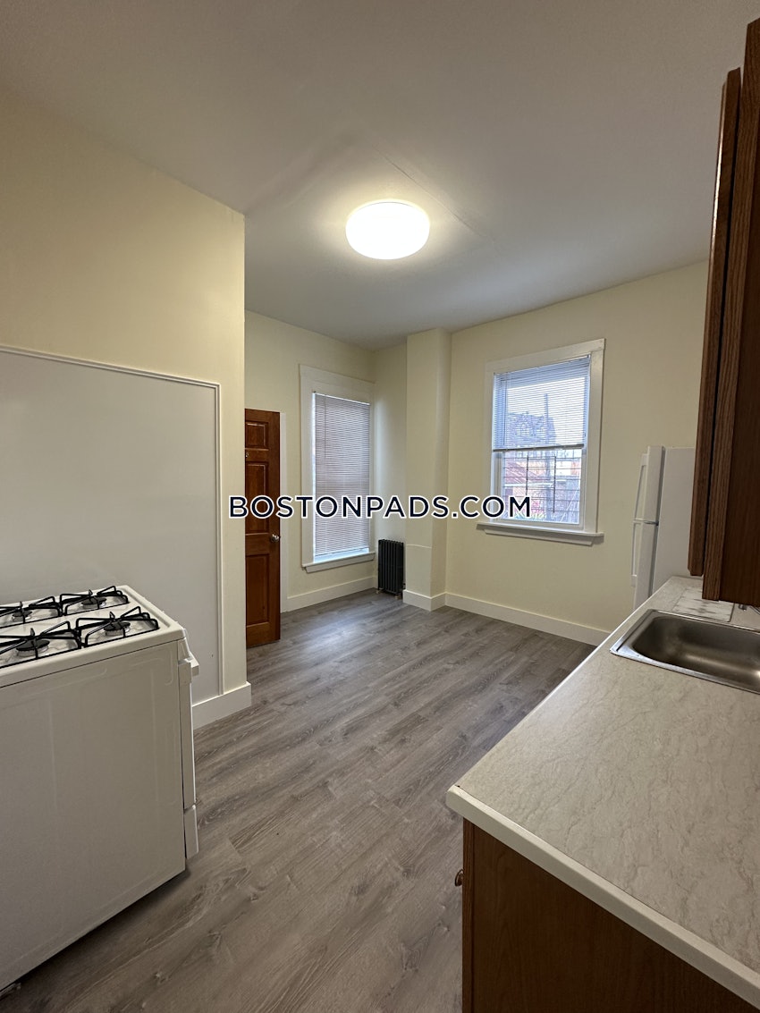 BOSTON - ALLSTON - 3 Beds, 2 Baths - Image 11