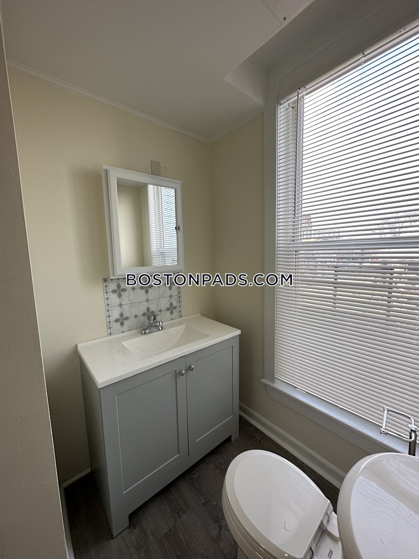 BOSTON - ALLSTON - 3 Beds, 2 Baths - Image 14