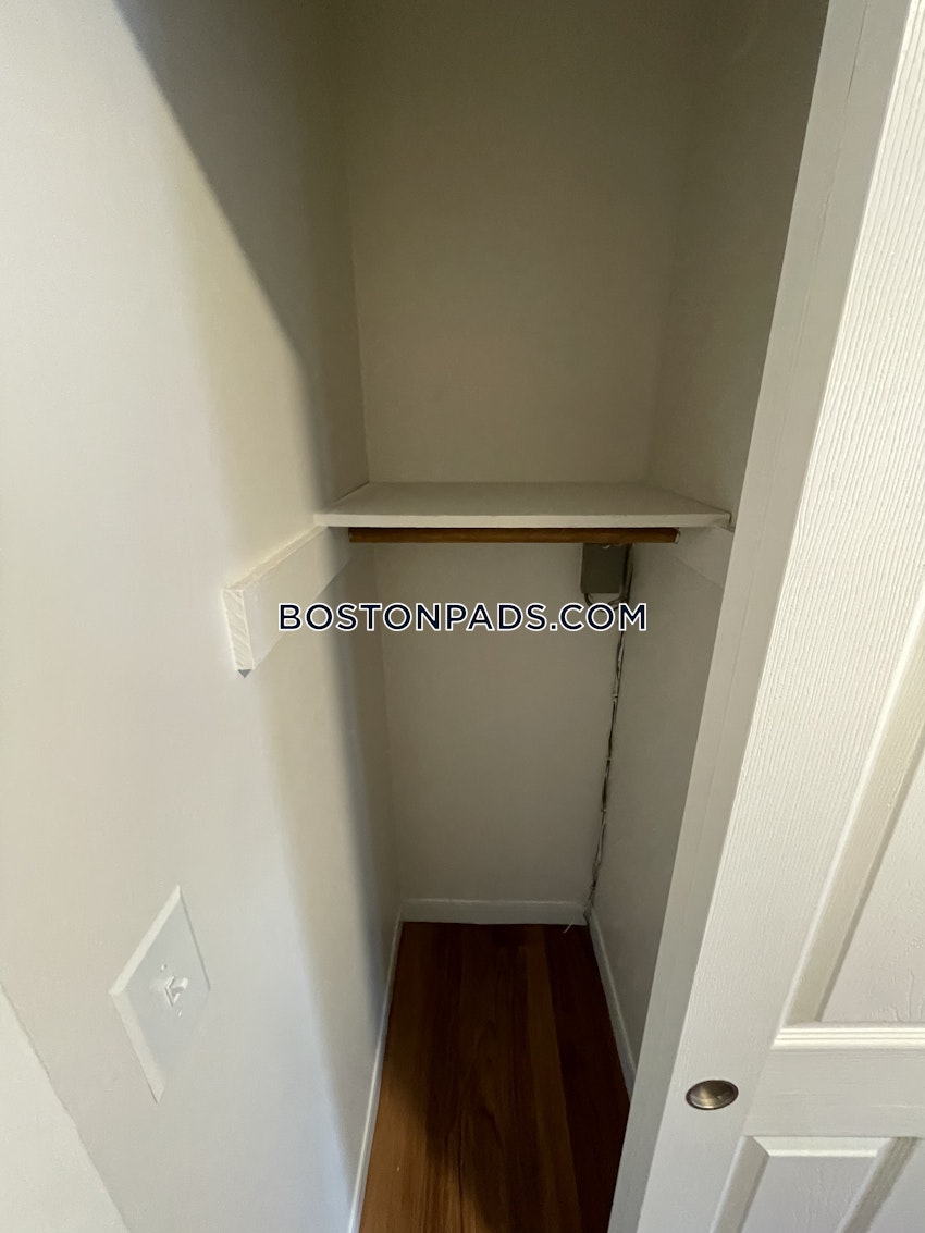 BOSTON - NORTH END - 2 Beds, 1 Bath - Image 18