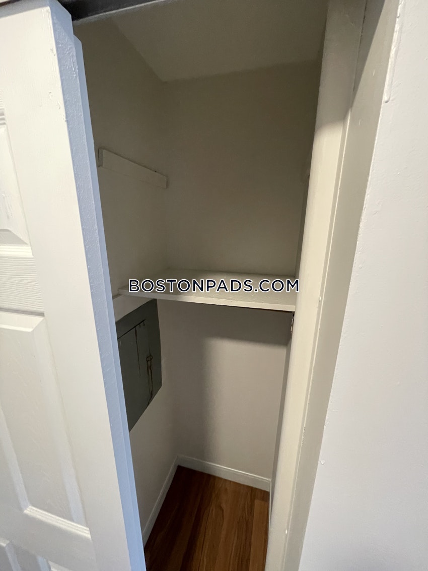 BOSTON - NORTH END - 2 Beds, 1 Bath - Image 16