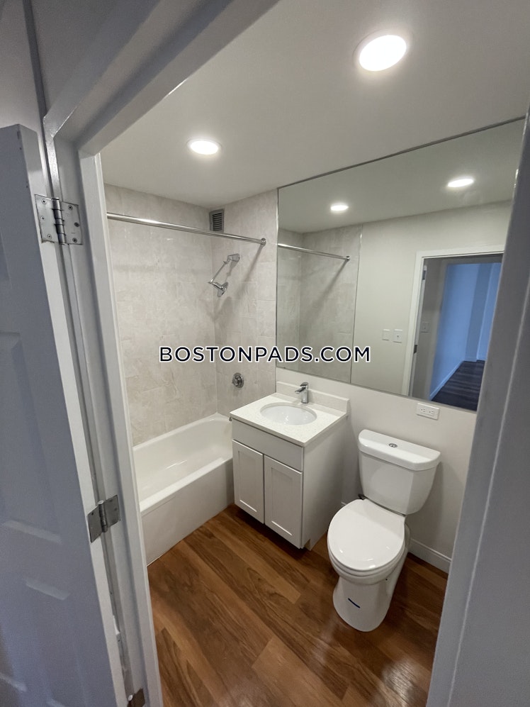 Commercial St., Boston