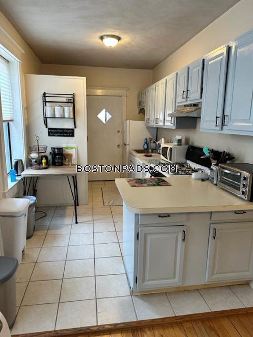 BOSTON - ALLSTON - 2 Beds, 1.5 Baths - Image 7