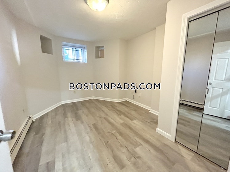 Hammond St., Roxbury Crossing