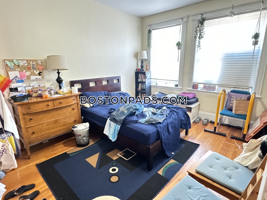 BOSTON - ALLSTON - 2 Beds, 1 Bath - Image 2