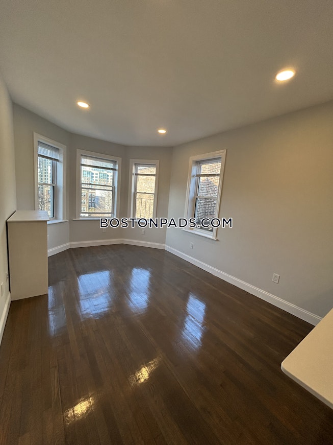 Boston - $3,150+ /mo