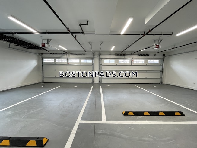 Boston - $3,875+ /mo