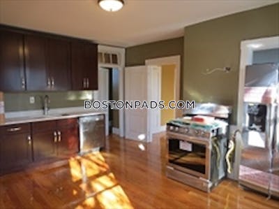 Dorchester 3 Beds 2 Baths Boston - $3,300